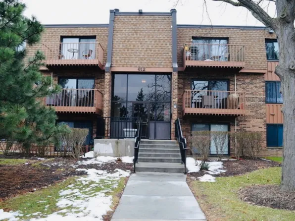 612 Waterford Rd S Unit 1B, Schaumburg, IL 60193