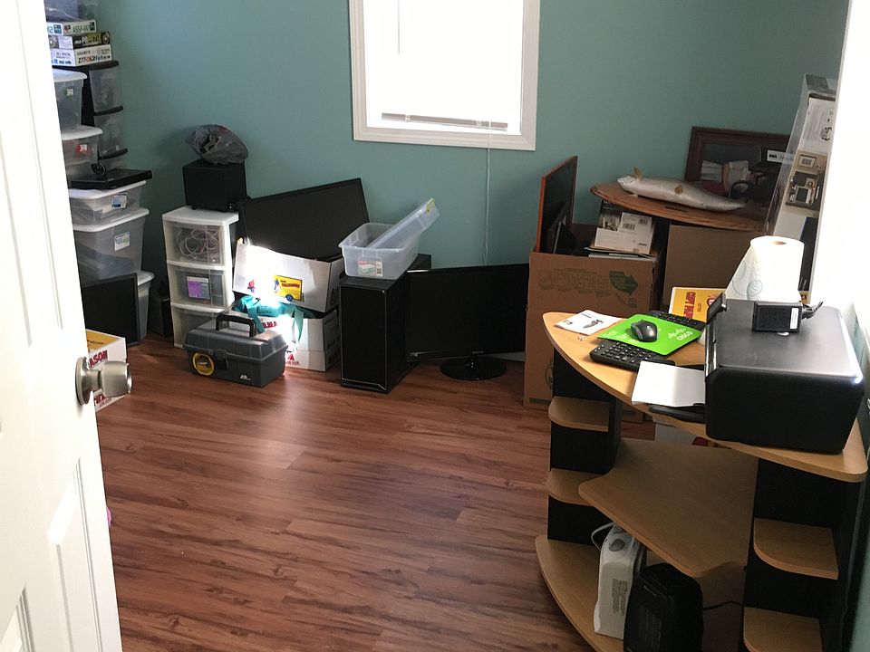 1st image of 36 Parkwood Dr