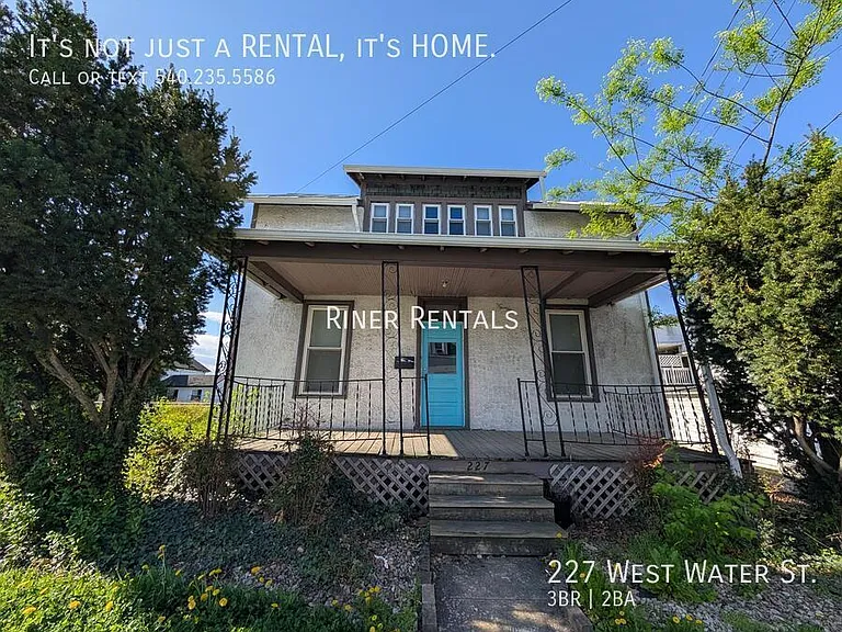 227 W Water St — Photo 1