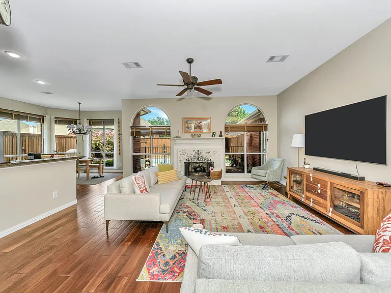 3608 Edgestone Dr — Photo 17