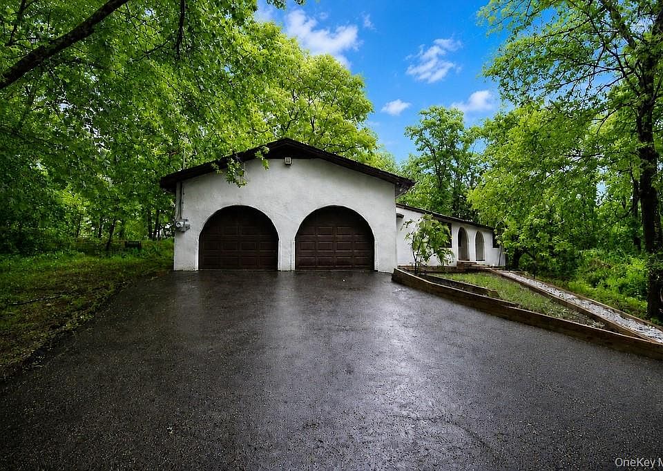 18 Hillside View Road, Mahopac, NY 10541 | Zillow