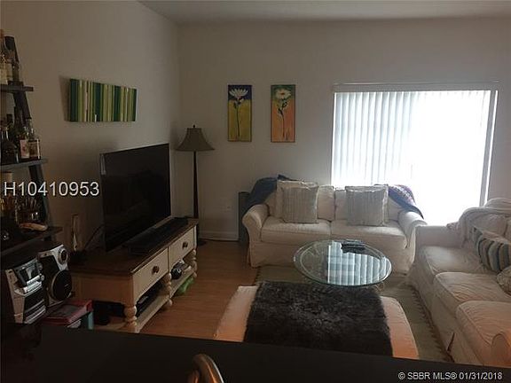 5th image of 2516 SW 14th Ave APT 401