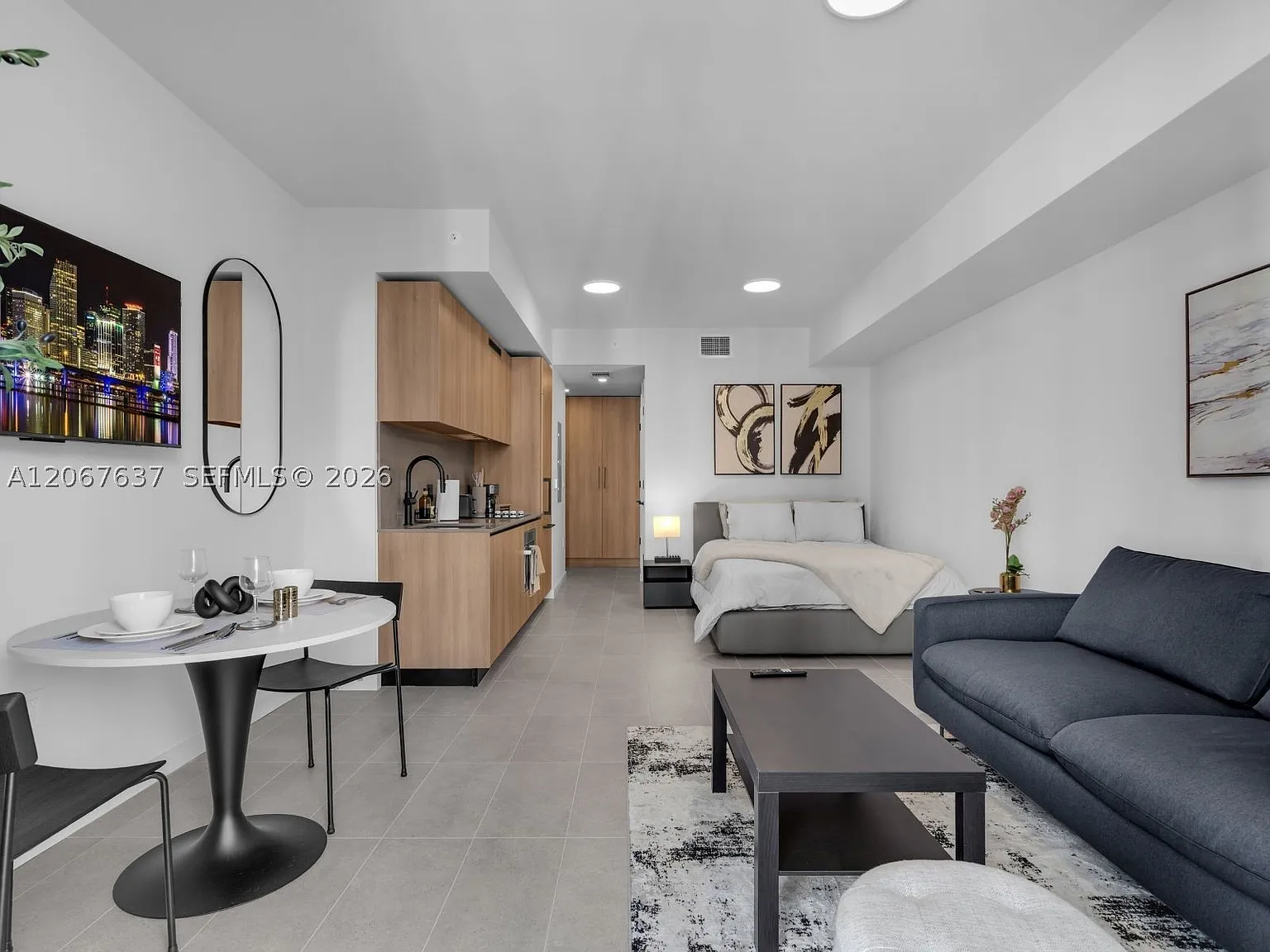 Studio, 1.0 bath, 401 sqft, $3,695 — Photo 3