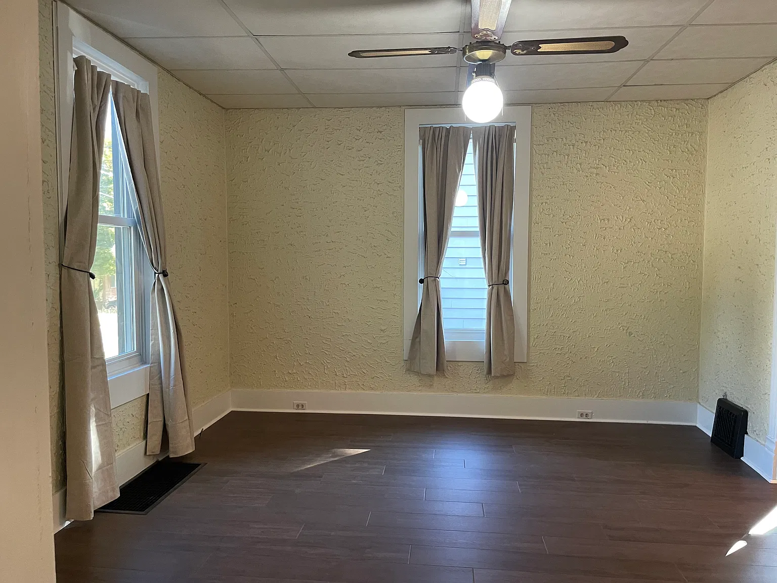 3 bed, 1312 sqft, $1,850 — Photo 4