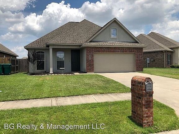3rd image of 115 Cypress Sunset Dr