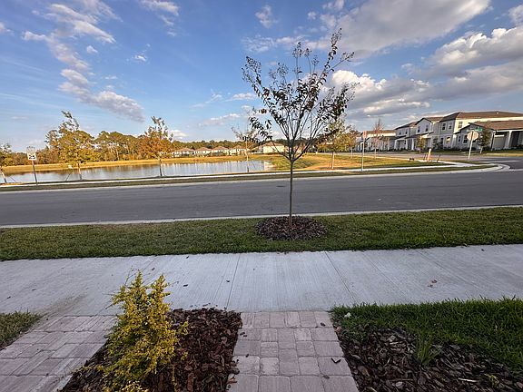 2nd image of 17592 Northlake Grove Dr