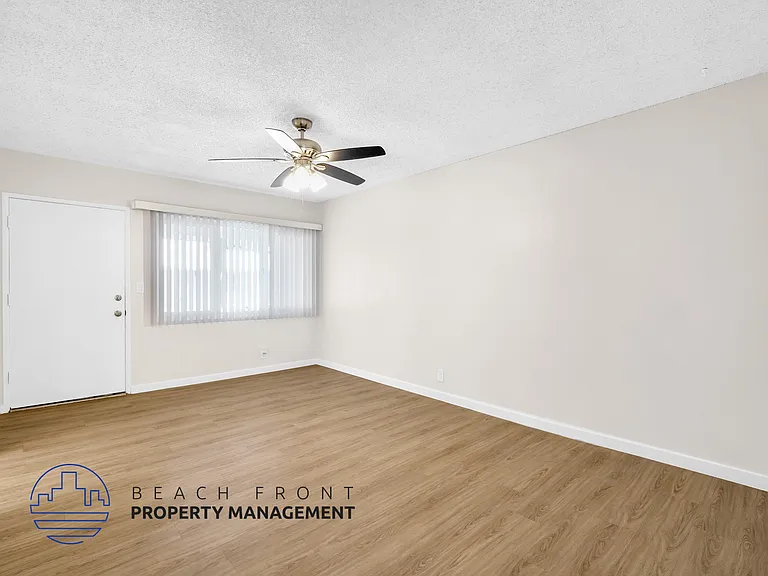 11716 Gurley Ave. — Photo 5