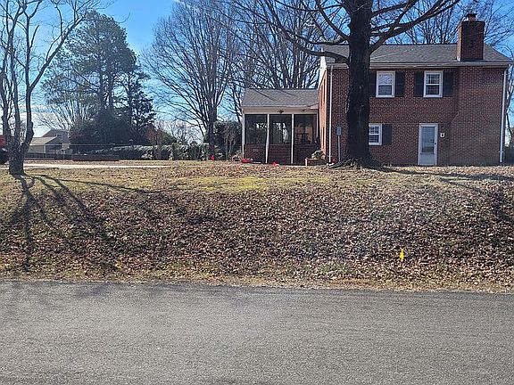 2nd image of 8203 N Mayfield Ln