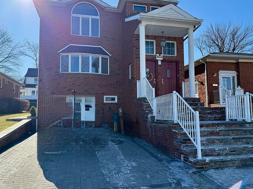 1st image of 162 Benedict Ave Floor 2