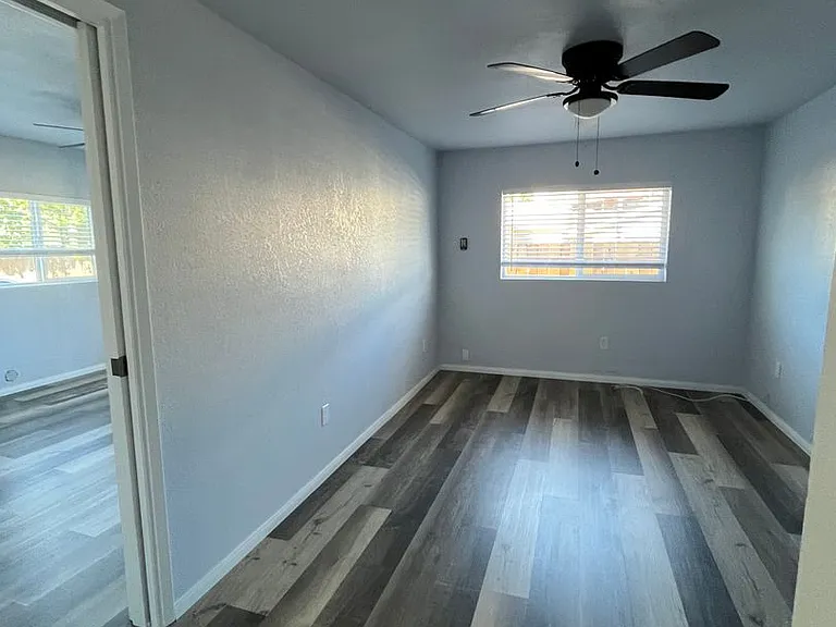 436 Hobson St — Photo 14
