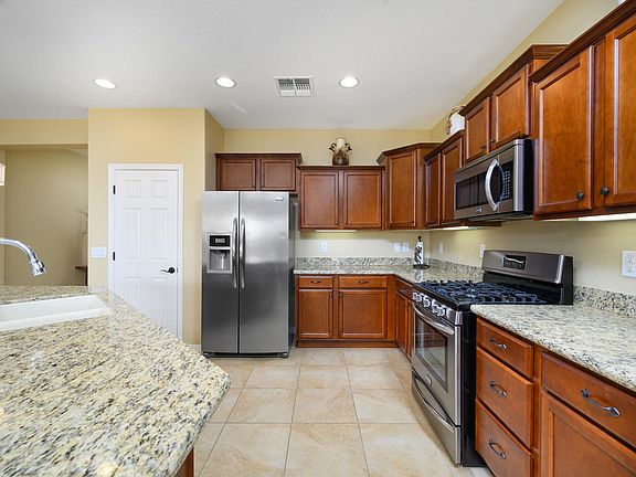 Slab Granite Counter Tops