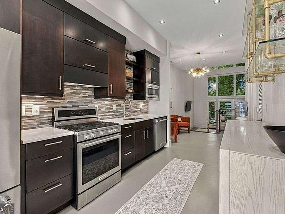 4th image of 1672 Dekalb Ave NE #5