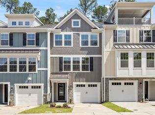 1109 Blackthorn Ln, Durham, NC 27703