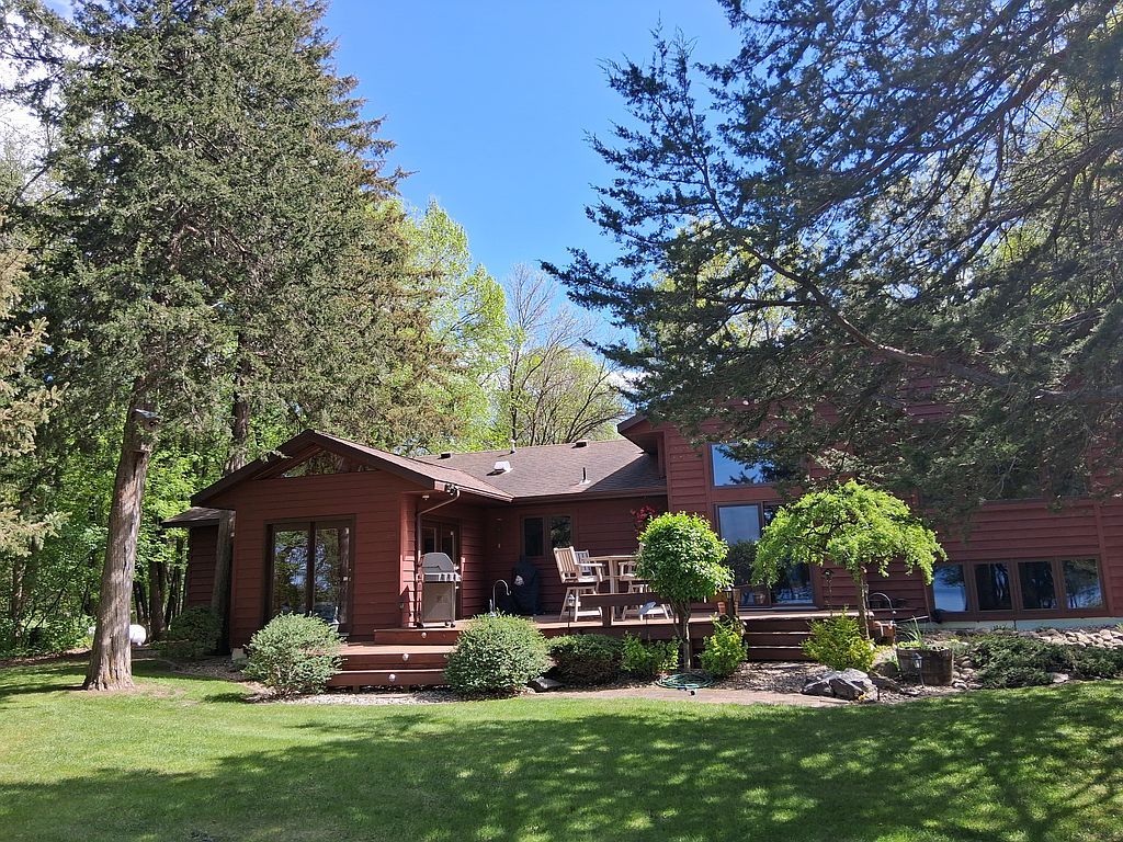 8600 Decathelon Dr - Property Image