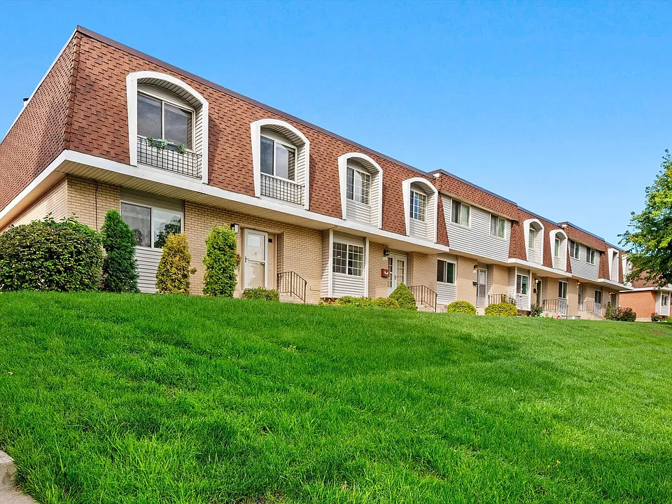 651 S Xenon Ct