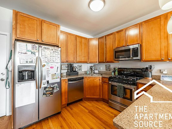 3rd image of 3133 W Logan Blvd #3B