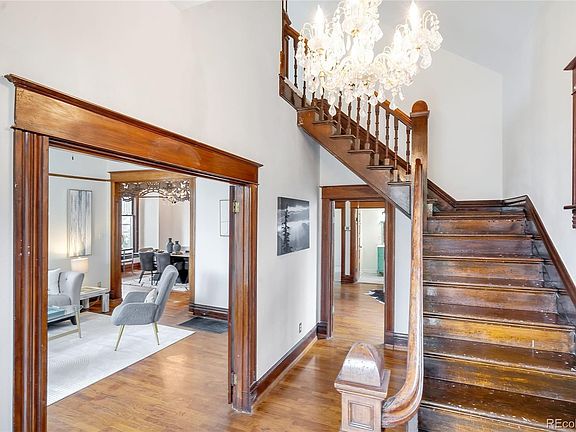 2nd image of 139 Park Avenue