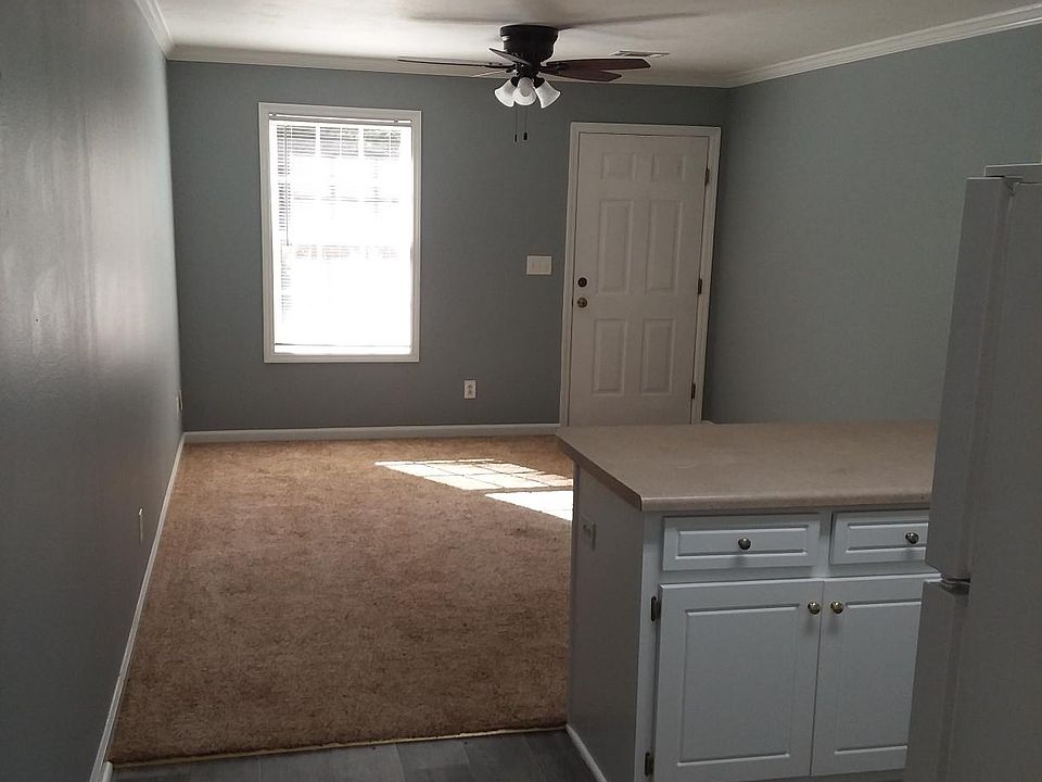 2nd image of 107 3rd Ave Unit B