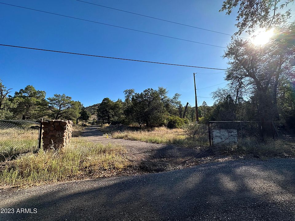 2nd image of 51547 N SIGNAL MOUNTAIN Road #0