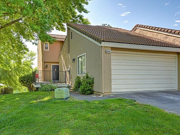 3rd image of 6986 Carreta Ln