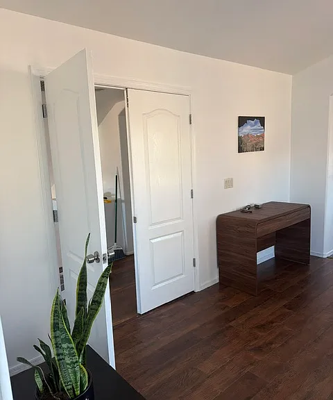 257 E Shore Cliff Pl — Photo 9