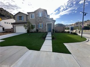 8327 N Mariposa Ct, Canoga Park, CA 91304