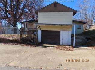 2517 39th St, Parkersburg, WV 26104