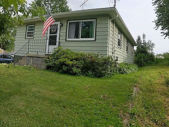 5th image of 1880 Adelaide Blvd