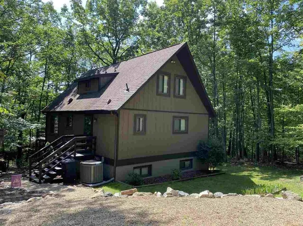 2829 Hopkins Dr, Mc Gaheysville, VA 22840