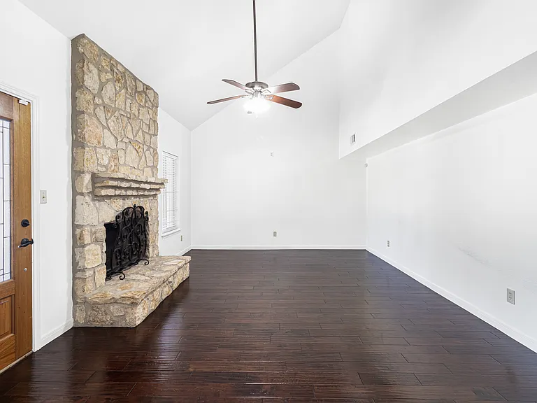 160 County Road 4801 — Photo 17