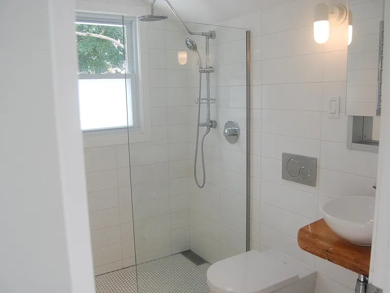 1014 Exchange St — Photo 7