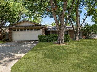 419 Buffalo Dr, Arlington, TX 76013
