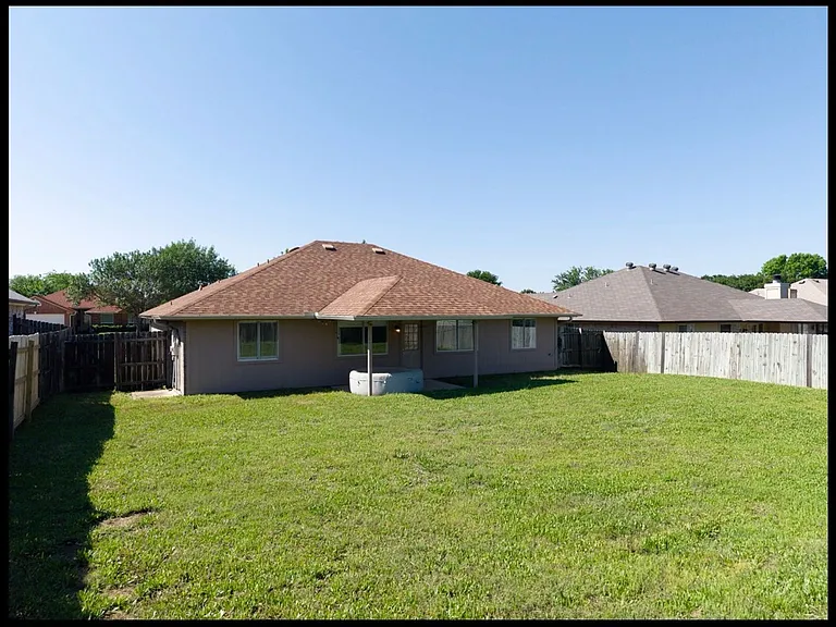 4215 Telluride Dr — Photo 23