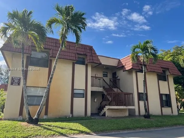 6535 W 26th Dr APT 11-39, Hialeah, FL 33016