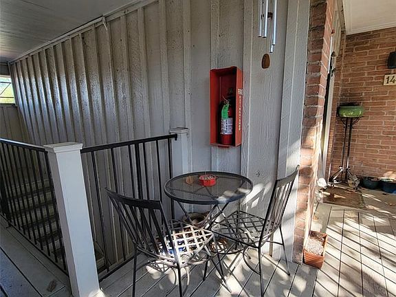 5th image of 1801 Cortlandt St APT 15
