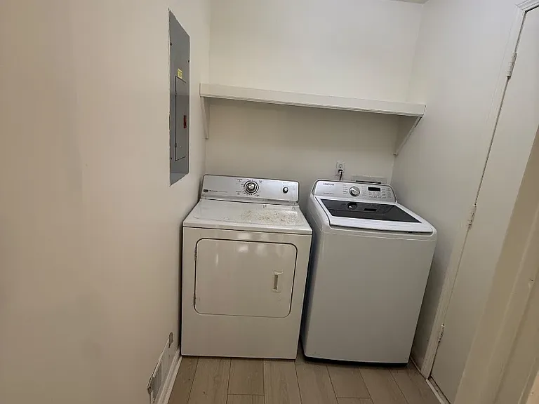 Unit Photo