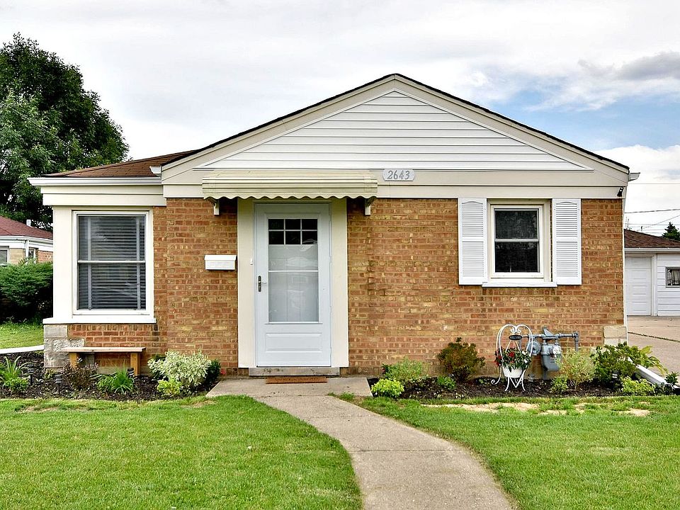1st image of 2643 Calwagner Ave