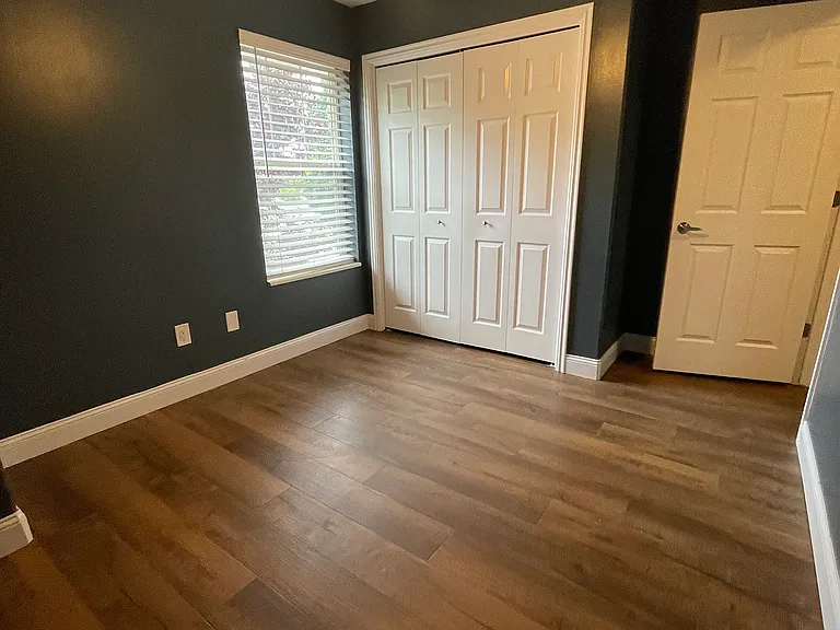 857 W 200 S — Photo 7
