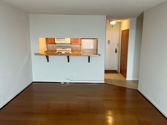 2nd image of 11801 Rockville Pike APT 1515