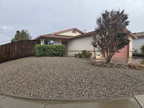 5th image of 7101 Tourmaline Rd NE