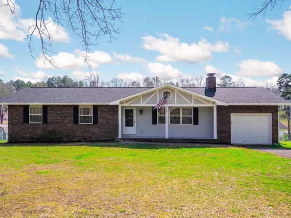 1011 Grand Center Rd, Chickamauga, GA 30707