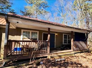 381 Pioneer Ridge Dr, Clarkesville, GA 30523