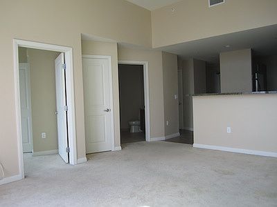4th image of 253 10th Ave Unit 1405