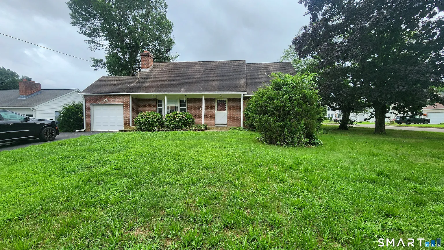 16 Raymond Road photo 1