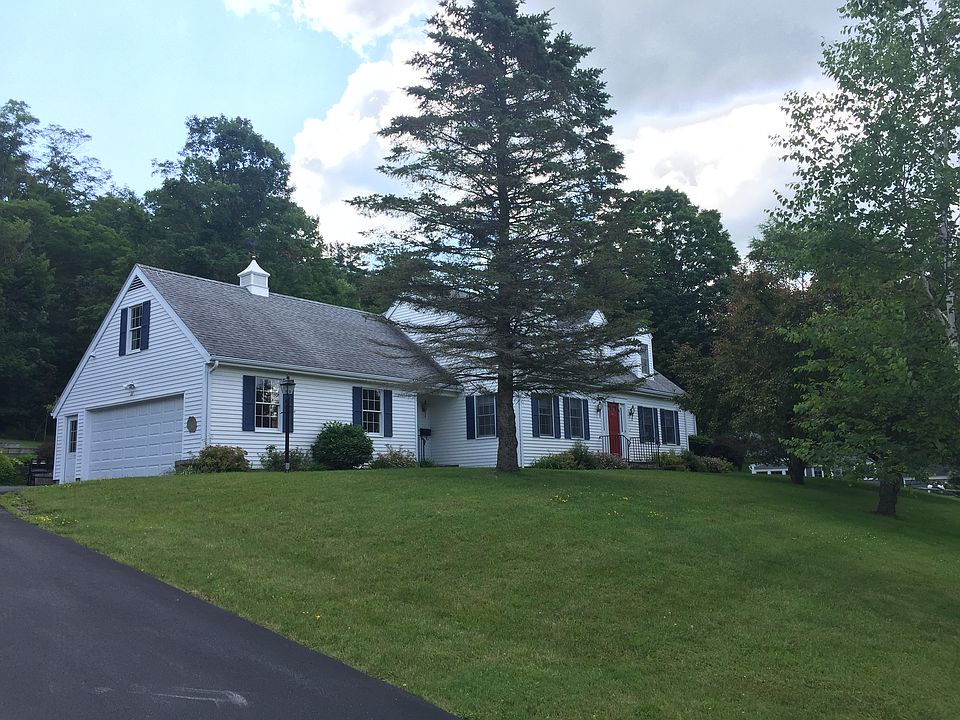 1st image of 11 Fernleigh Dr