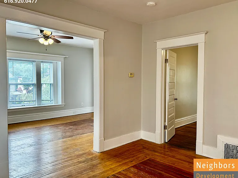 260 Eastern Ave SE #2 — Photo 6
