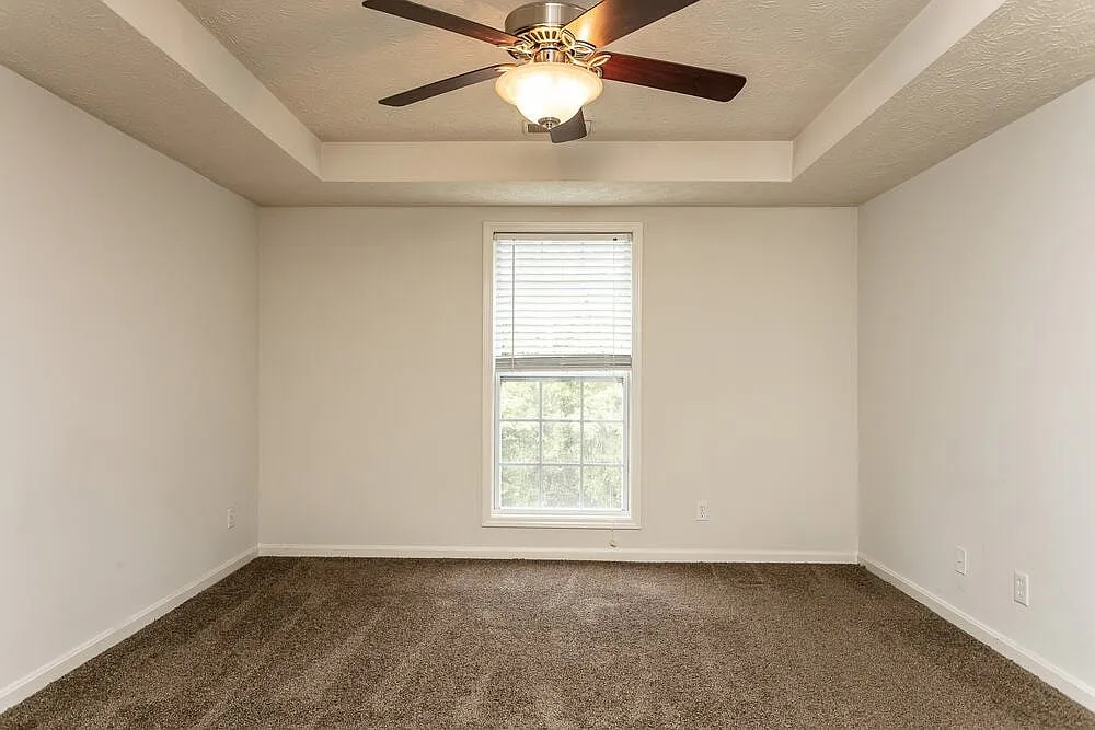Polo Springs Apartments — Photo 3