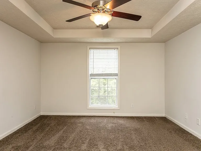 Polo Springs Apartments — Photo 4