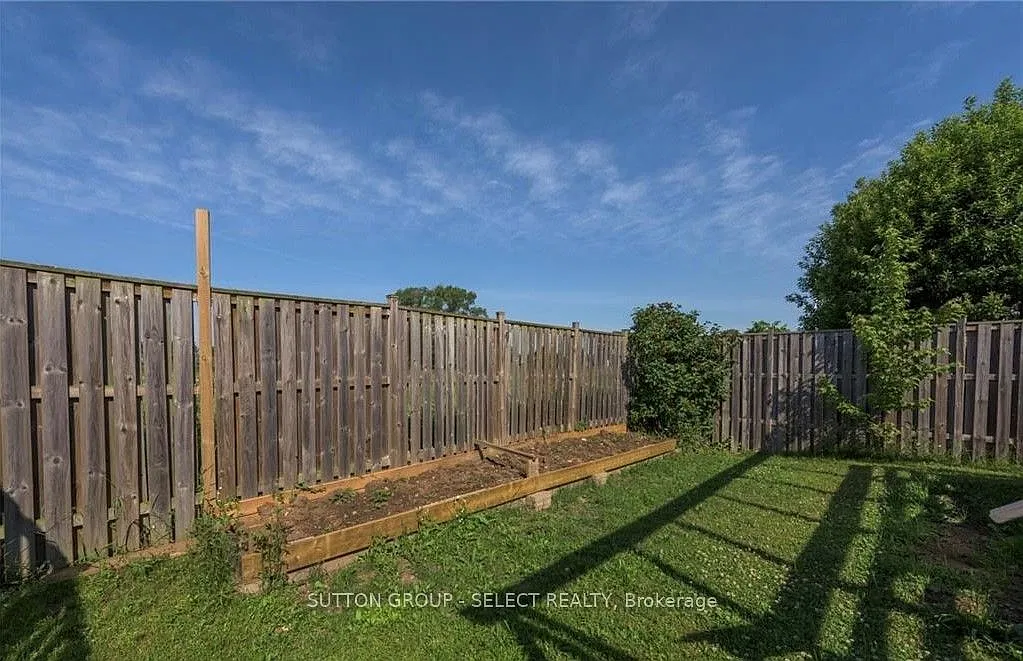 3 bed, $2,575 — Photo 3