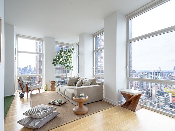 3rd image of 11 E 29th St APT 39A